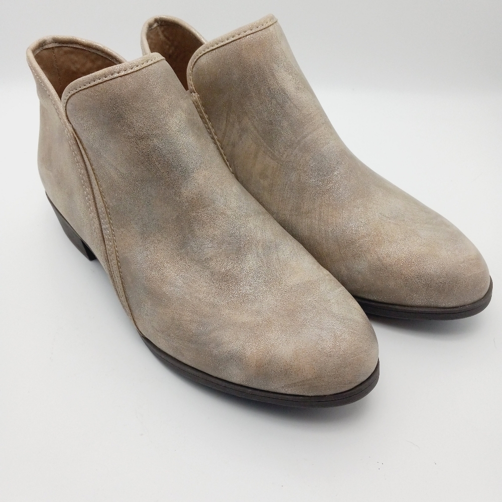 ANKLE SHIMMER CREAM BOOTS